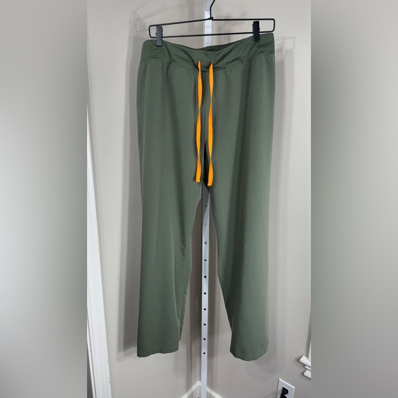 Figs Technical Collection Moss high waisted Livingston Scrub Pants Size XL/P - Picture 1 of 5